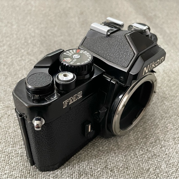 [SOLD] Nikon FM2n Black 35mm SLR Film Camera Body And MD-12 Motor Drive - Picture 6 of 16
